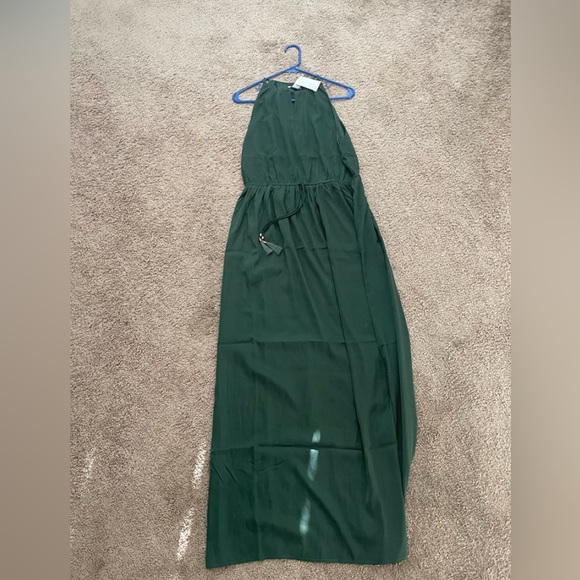H&M Dresses & Skirts - H&M gorgeous green maxi